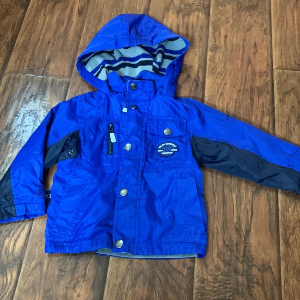 3T London Fog fleece lined windbreaker jacket in excellent condition.
